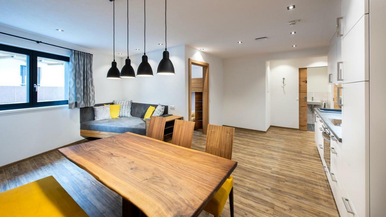 Biwak Appartements サンクト・アントン・アム・アールベルク エクステリア 写真